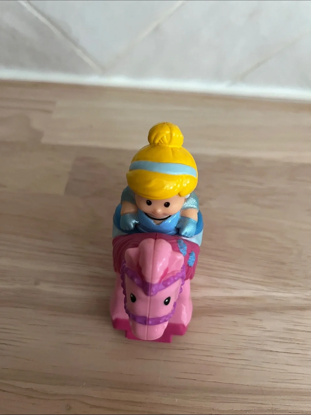 Fisher price Klip Klop Princess Cinderella Pink Horse Pony. RARE!